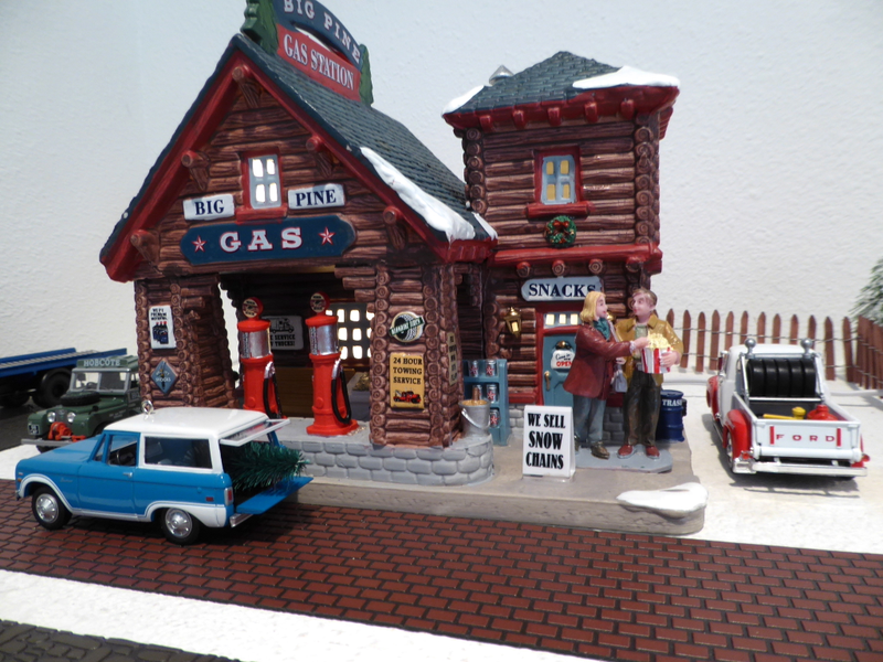 Illustration for article titled Forty 3rd: Merry Christmas to all from the Christmas Village